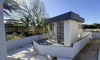 Imagem 2: Casa para Venda em Araruama, Areal, 3 dormitórios, 2 suítes, 1 banheiro, 1 vaga