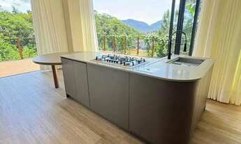 Imagem: Casa alto padrão com 3 dormitórios sendo