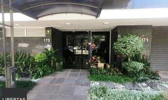 Imagem 3: Sala de frente com vaga