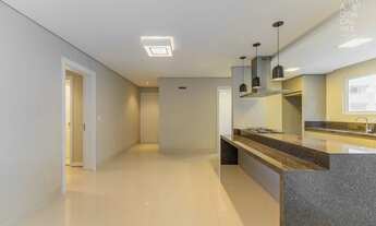 Imagem 3: Apartamento no Ed. Paraguassu, 03 Quartos, 02 Vagas, Churrasqueira, Alto da Glória, Curiti