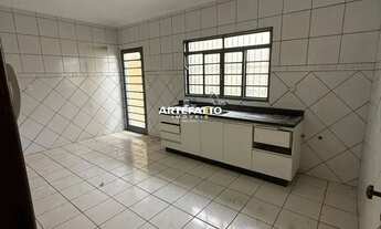 Imagem 3: Casa com 3 dormitórios no bairro Jardim Dermínio