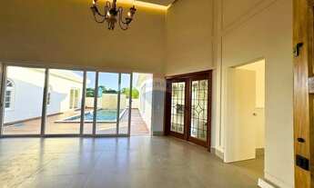 Imagem 4: Casa com 4 suítes e piscina a venda em condomínio fechado em Porto Seguro Bahia