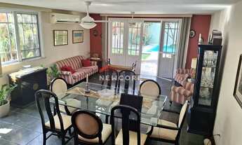 Imagem: Casa de condomínio em Rua Remy de Gourmont