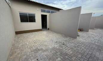 Imagem 2: Casa de 2/4 sendo uma suite no setor Janaina