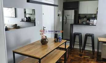 Imagem 3: Excelente apto reformado 2 dormitórios com dependência de empregada