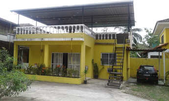 Imagem 2: Vargem Pequena ótima casa em 2 lotes à 200mts do centro de Vargem