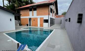 Imagem 5: Casa Alto Padrão para Venda no bairro América, Joinville / SC