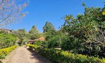 Imagem 2: Sítio espetacular condomínio rancho alegre Águas Claras, todo c/ paisagismo