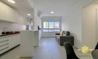 Imagem 2: Apartamento com 2 dormitórios para alugar, Área Privativa de 56 m². Bairro Bom Fim e Santa