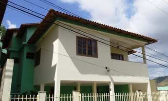 Imagem 2: Casa para venda com 800 metros quadrados com 4 quartos em Centro - Viana - ES