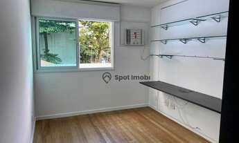 Imagem 7: Original 3 quartos , atualmente com 2 quartos sendo 1 suíte . Golf Village - São Conrado