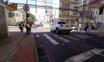 Imagem 2: Apartamento com 1 quarto para alugar, 45 m² por R$ 650/mês - Centro - Juiz de Fora/MG