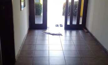 Imagem 3: Alugo casa de alto padrão em candelaria