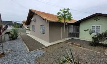 Imagem 2: Térrea para aluguel possui 90 metros quadrados com 3 quartos em Glória - Joinville - SC