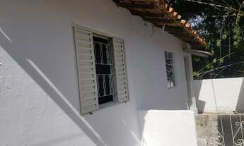 Imagem: Casa de 2 cômodos fundos no Jardim Simus