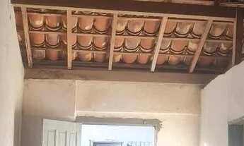 Imagem 6: Casa 2/4 para vender Logo