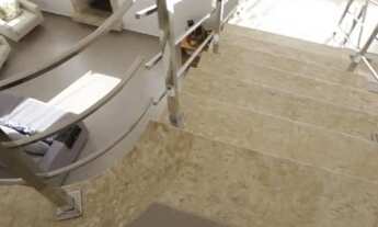 Imagem 7: Casa de condomínio sobrado para venda possui 884 metros quadrados com 5 quartos