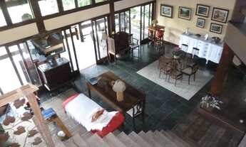 Imagem 3: Casa de condomínio para venda possui 719 metros quadrados com 4 quartos