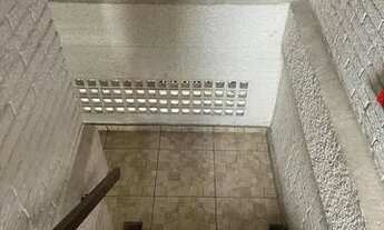 Imagem 2: Natália lins 2/4 , banheiro social e garagem