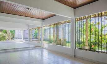 Imagem 7: Casa, 500m², 2/4, 2vgs, em frente a pça Frei Daniel