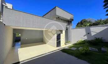 Imagem 2: Casa Espaçosa de 3 Quartos com Suíte, Sala de Pé Direito Alto e Vista para o Bosque codigo