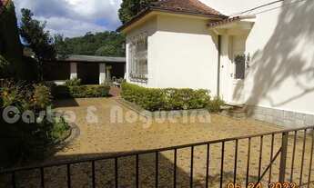 Imagem: VENDO BELA CASA COM PISCINA NA PARTE NOBRE