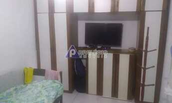 Imagem 5: LINDO e ESPAÇOSO, 1 quarto com dependência em Bairro de Fátima/Santa Teresa