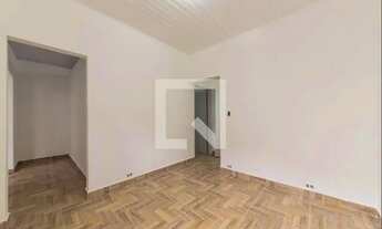 Imagem 2: Casa para Aluguel - Bosque da Saúde, 1 Quarto, 40 m2