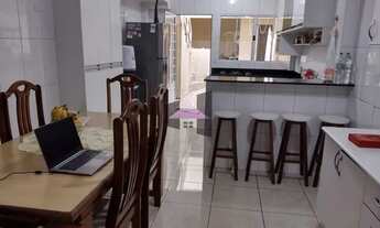 Imagem 2: Excelente sobrado á venda no Residencial Vista Verde. Imóvel possui acabamento