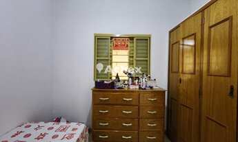 Imagem: Casa de 3 quartos, com salão comercial