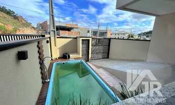 Imagem 3: Casa de alto padrão com piscina e suites