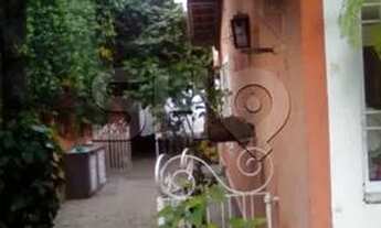 Imagem 2: Ampla casa para alugar no Brooklin com amplo quintal repleto de árvores frutíferas