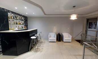 Imagem 7: Duplex para venda tem 254 metros quadrados com 5 quartos