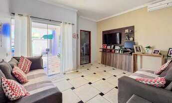 Imagem 3: Casa para venda tem 200 metros quadrados com 3 quartos em Jardim Fonte Nova - Goiânia - GO