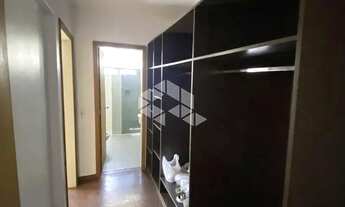 Imagem 6: Apartamento à venda com 02 dormitórios, suíte e sacada no Centro de Santa Maria, RS