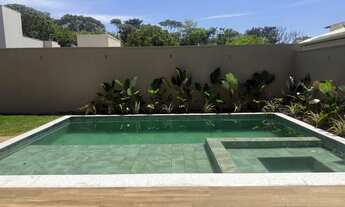 Imagem 4: Jardins Verona, Goiânia, Goiás. Novíssimo sobrado: 04 suítes, vista parcial pra mata, e 50