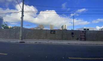 Imagem: Lote à Venda com 840m² Coroa do Meio