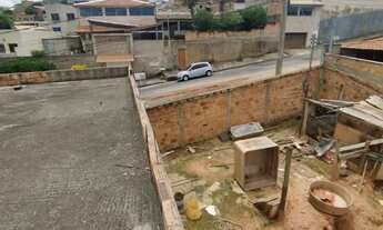 Imagem 5: Oportunidade no Bairro Céu Anil - Imóvel com Terreno Amplo!