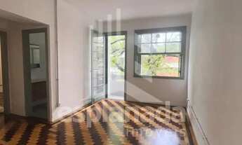 Imagem 3: Apartamento recém-reformado, amplo e bem arejado, localizado em uma das regiões mais desej