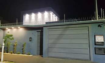 Imagem: Linda casa com piscina no Jardim das Nações