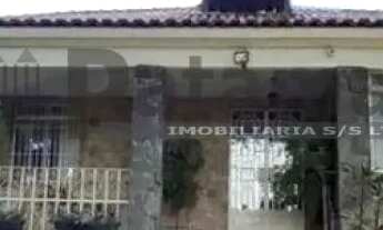 Imagem: Casa Espetacular com 4 Dormitórios e Quintal