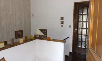 Imagem 3: Casa para Venda - 250m², 3 dormitórios, sendo 3 suites, 7 vagas - Medianeira