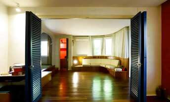 Imagem 3: Casa no Bairro Petrópolis em Porto Alegre - Rua calma junto Av. Protásio Alves