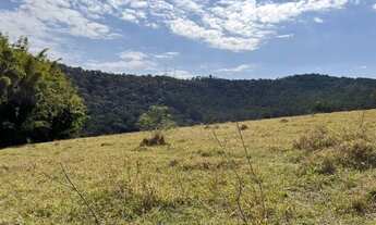 Imagem 5: Terrenos PLANOS com portaria e infraestrutura de água