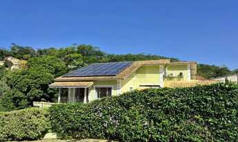 Imagem 2: A Open vende linda casa vazia em condomínio de alto luxo em Pendotiba - uma oportunidade !