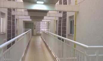 Imagem 7: Aluga-se apto com 2 dormitórios com garagem para carro