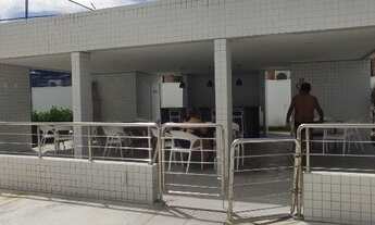 Imagem 7: Apartamento para venda possui 52 metros quadrados com 2 quartos em Barro Duro - Maceió - A