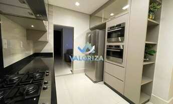 Imagem 3: Casa moderna, 3 suítes sendo uma master com closet em condomínio com portaria 24 horas com