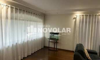 Imagem 4: Sobrado de Luxo com 3 Suítes, Garagem para 6 Veículos e Excelente Localização