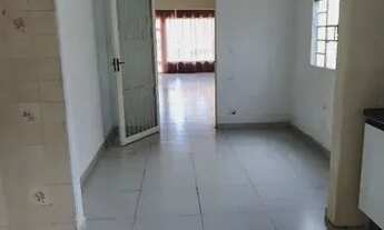 Imagem 3: Casa para venda possui 150 metros quadrados com 2 quartos em Cidade Continental - Serra